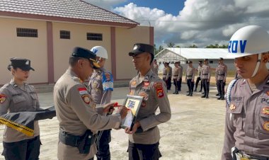 Tegakkan-disiplin,-Polres-Sabu-Raijua-lakukan-Upacara-PTDH-terhadap-satu-personel