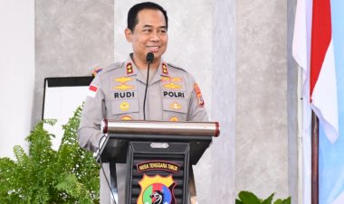 Anggota-Bahagia,-Pelayanan-Prima:-Kapolda-NTT-Dorong-Kesehatan-Mental-Lewat-Pelatihan-USEFT-di-Polresta-Kupang-Kota