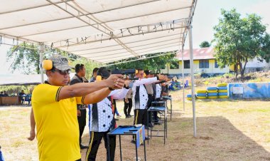 Kapolda-NTT-Pimpin-Latihan-Menembak-Bersama,-Tingkatkan-Profesionalisme-dan-Kemampuan-Personel