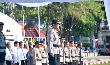 Apresiasi-Dedikasi-Personel,-Kapolda-NTT-Pimpin-Korps-Raport-Kenaikan-Pangkat-1.064-Anggota