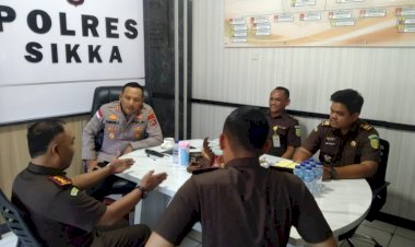 Kapolres-Sikka-dan-Kajari-Perkuat-Sinergitas,-Tegaskan-Polri–Kejaksaan-Satu-Komitmen-Hadirkan-Keadilan
