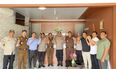 Perkuat-Sinergitas-Penegakan-Hukum,-Kapolres-Sabu-Raijua-Jalin-Silaturahmi-dengan-Kejaksaan-Negeri