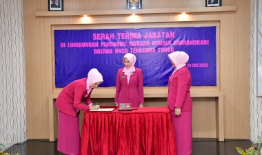 Pengangkatan-Sekretaris-dan-Sertijab-Pengurus-Bhayangkari-YKB-NTT,-Ny.-Vily-Rudi-Darmoko:-Jabatan-adalah-Amanah-untuk-Mengabdi-dengan-Ketulusan