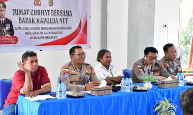 Polda-NTT-Hadir-di-Tengah-Masyarakat-Kelurahan-Kuanino-Lewat-Jumat-Curhat,-Serap-Aspirasi-Warga
