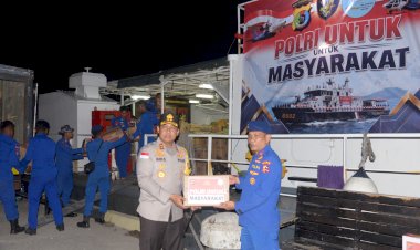 Polri-Kirim-Bantuan-Logistik-ke-Pulau-Palue,-Kapolda-NTT-Lepas-KP.-Kasturi-6002