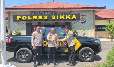 Kendaraan-Dinas-Polri-Toyota-Hilux-Tiba-di-Polres-Sikka,-Siap-Mendukung-Operasional-Kepolisian
