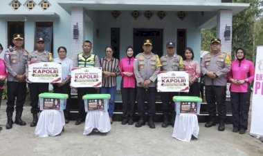 Saat-Rumah-Mereka-Rusak,-Kapolda-NTT-Pastikan-Anggota-Polri-dan-Keluarganya-Tak-Berjuang-Sendiri