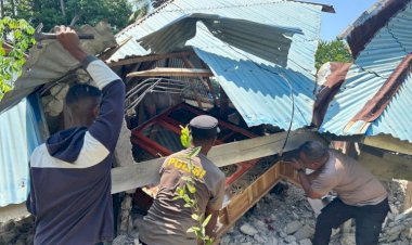 Operasi-Aman-Nusa-II,-Polri-Bantu-Warga-Terdampak-Gempa-di-Lamba-Leda-Utara