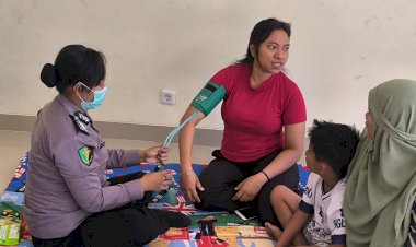 Gerak-Cepat-Polres-Mabar-Hadapi-KLB-Muntaber,-Puluhan-Penghuni-Rusun-Jalani-Pemeriksaan-Kesehatan