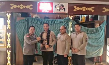 Tuntas-Jalankan-Misi-Kemanusiaan,-Tim-Slog-Polri-Bantu-Korban-Gempa-Flores-Tinggalkan-NTT-dengan-Kehangatan