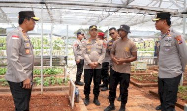 Kapolda-NTT-Tinjau-Eco-Wisata-Tantya-Sudhirajati,-Perkuat-Ketahanan-Pangan-dan-Edukasi-Lingkungan-di--Polres-Kupang