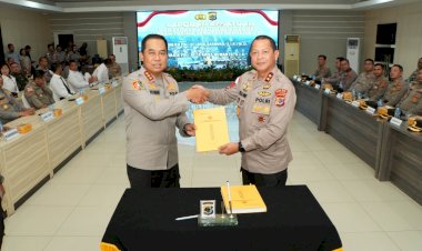 Laporan-Kesatuan-dan-Penandatanganan-Memori-Sertijab,-Kapolda-NTT-Baru-Terima-Gambaran-Utuh-Pelaksanaan-Tugas-Kepolisian