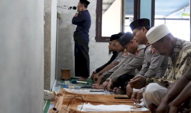 Jumat-Keliling-di-Masjid-Alhamidin-RSB,-Wakapolda-NTT-Pererat-Silaturahmi-dan-Bangun-Kepercayaan-Masyarakat