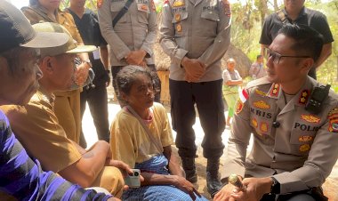 Polda-NTT-Hadir-Membawa-Harapan,-Kapolres-TTS-Dampingi-Evakuasi-Warga-yang-Dipasung-ke-RSJ-Naimata
