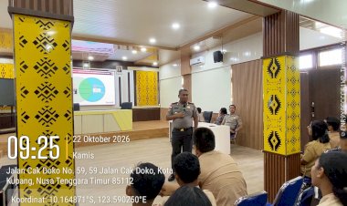 Ditbinmas-Polda-NTT-Edukasi-150-Siswa-SMA-Negeri-1-Kupang,-Cegah-Radikalisme-dan-Ekstremisme-di-Era-Digital