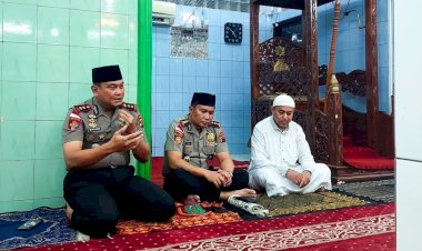 Perkuat-Kedekatan-dengan-Masyarakat,-Polda-NTT-Gelar-Subuh-Keliling-di-Masjid-Al-Ikhlas-Bonipoi-Kota-Kupang