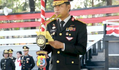 Wakapolda-NTT-Pimpin-Upacara-Hari-Sumpah-Pemuda-ke-98,-Tegaskan-Komitmen-Polri-Jaga-Persatuan-dan-Rangkul-Generasi-Muda