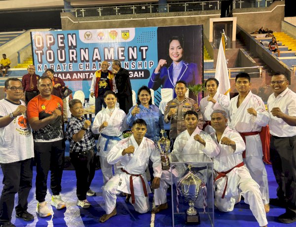 Atlet Karate Polda NTT Borong Medali di Open Turnamen Piala Anita Jakoba Gah 2025