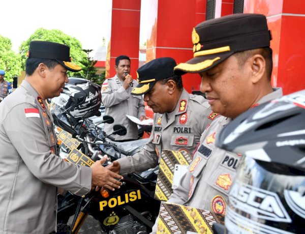 Komisi III DPR RI Apresiasi Kinerja Kapolda NTT: Perkuat Layanan hingga Pelosok dengan 20 Motor Bhabinkamtibmas ​