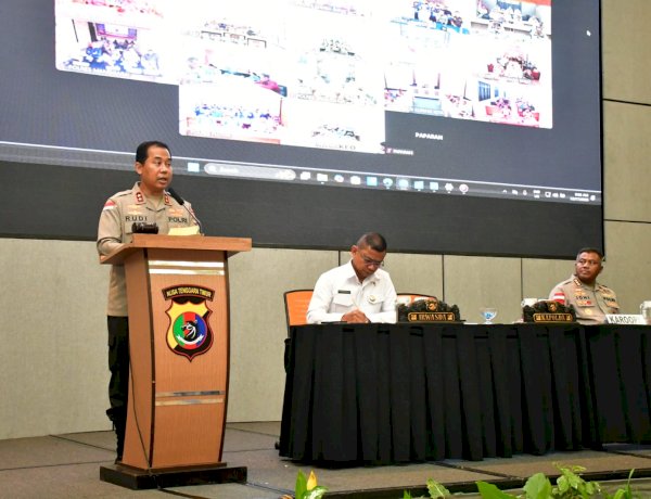 Kapolda NTT Pimpin Apel Kasatwil 2025, Tekankan Pelayanan Humanis dan Sinergi Antarinstansi