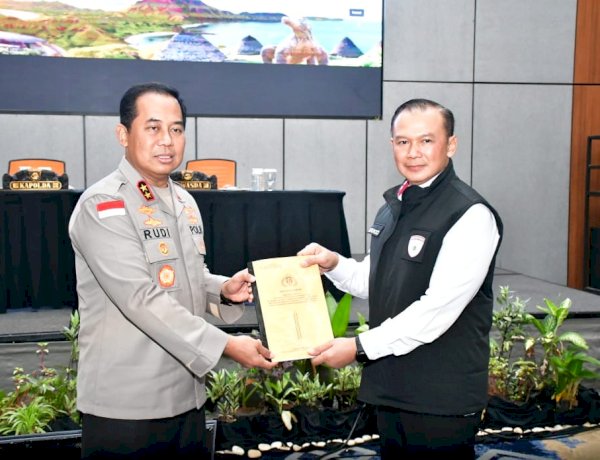 Kapolda NTT Tutup Audit Tematik Itwasum Polri 2025, Tegaskan Komitmen Perbaikan Kinerja Lidik dan Sidik