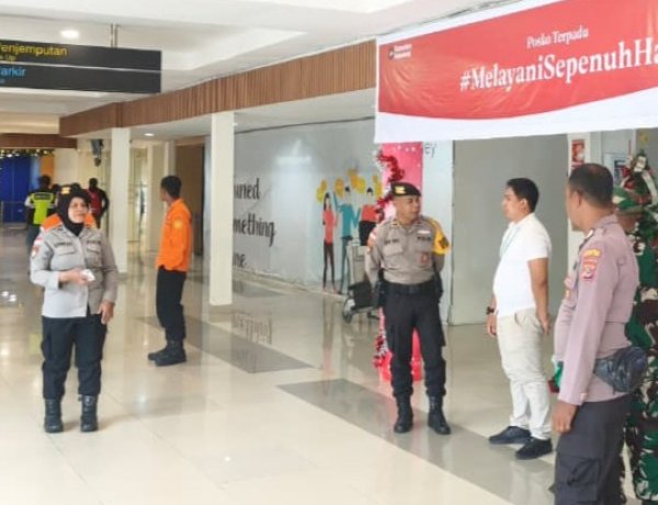 Pengamanan Bandara Eltari Kupang Diperketat Polda NTT Pastikan Ops Lilin Turangga 2025 Berjalan Aman dan Kondusif
