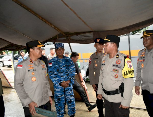 Pastikan Keamanan Pusat Perbelanjaan, Kapolda NTT Cek Pos Pelayanan di Lippo Plaza Kupang