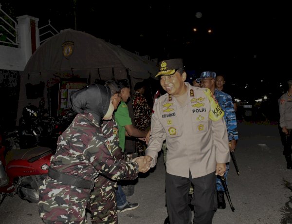 Toleransi Antar Umat Beragama Berjalan Harmonis, Kapolda NTT Beri Apresiasi kepada Banser dan Perada dalam Pengamanan Ibadah Natal di NTT