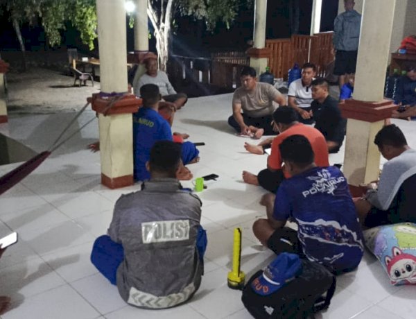 Polda NTT dan Tim SAR Evaluasi Pencarian Hari Pertama Korban Tenggelamnya KM Putri Sakinah di Selat Padar