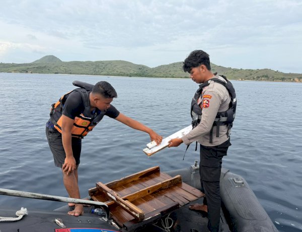 Polri dan Tim SAR Gabungan Terus Bergerak, Serpihan KM Putri Sakinah Ditemukan di TN Komodo