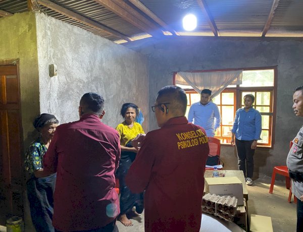 Polri Hadir Menguatkan: Tim Psikologi Polda NTT Dampingi Keluarga Siswa SD yang Meninggal di Ngada