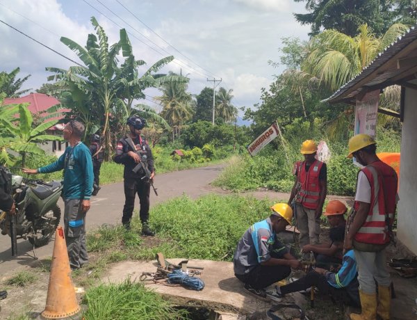 Brimob Polda NTT Amankan Pemulihan Infrastruktur Pasca Konflik Warga di Flores Timur