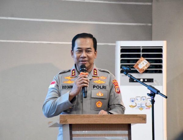 Kapolda NTT Hadirkan Energi Positif: Terapi USEFT dan Penghargaan Warnai Pembinaan Personel Polairud