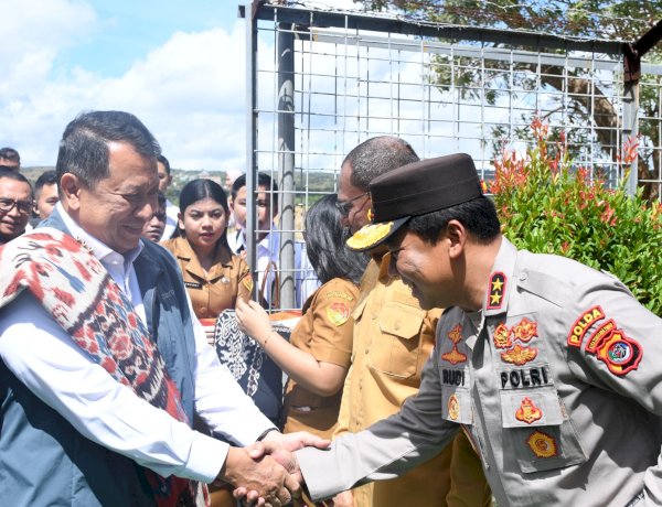 Kapolda NTT Sambut Kunjungan Kerja Wamen PANRB di Kupang, Fokus Tinjau Pelayanan Publik Polri