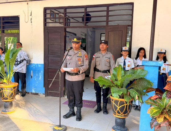 Lewat Upacara Bendera, Polda NTT Sampaikan Pesan Moral dan Kamtibmas kepada Pelajar