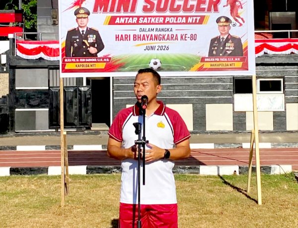 Sambut Hari Bhayangkara ke-80, Kombes Pol Sigit Haryono Resmi Buka Turnamen Mini Soccer Antar Satker Polda NTT