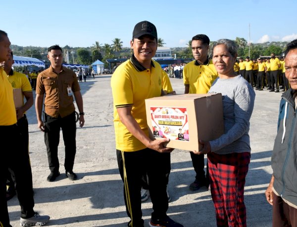 Apel Akbar Bersih Pantai Warnai Peringatan HUT Bhayangkara ke-80, Polda NTT Ajak Masyarakat Jaga Kelestarian Lingkungan