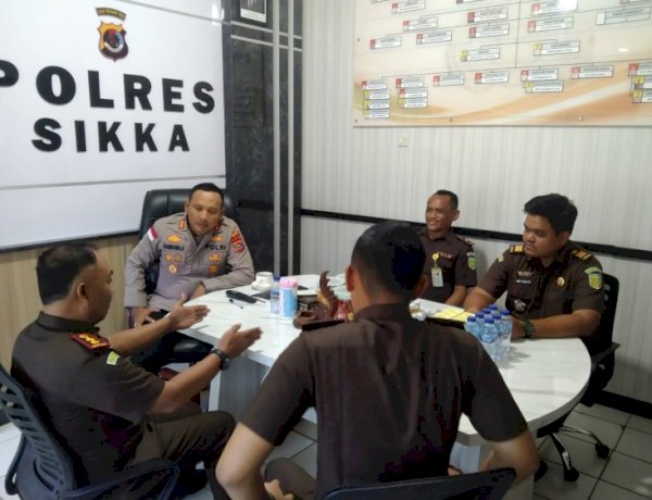 Kapolres Sikka dan Kajari Perkuat Sinergitas, Tegaskan Polri–Kejaksaan Satu Komitmen Hadirkan Keadilan