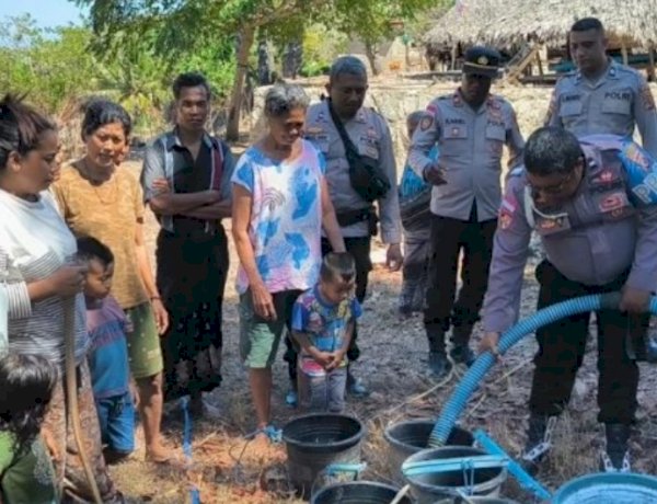 Kapolda NTT Dorong Polri Hadir Bantu Warga Hadapi Krisis Air Bersih di Sabu Raijua