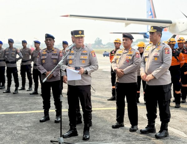 Polri Perkuat Misi Kemanusiaan, 21 Personel dan 10 Anjing K9 Dikirim ke NTT Bawa 2,5 Ton Bantuan
