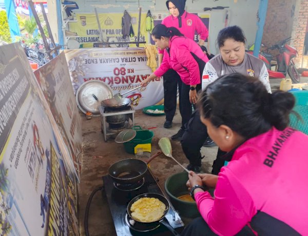 Dari Hati untuk Sesama, Bhayangkari Nagekeo Bangun Dapur Umum bagi Korban Gempa Mbay