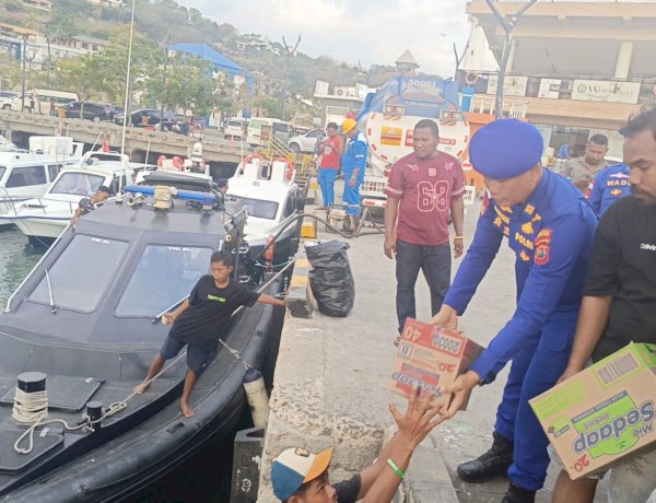 Polri Peduli, Polres Mabar Salurkan Bantuan ke Pulau Mesah, Warga Terdampak Gempa Terima Air, Sembako dan Terpal