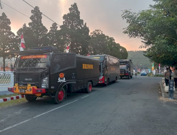 Perkuat Penanganan Pascagempa, Brimob Jatim, Brimob NTT dan Tim Dokes Polri Tiba di Ngada