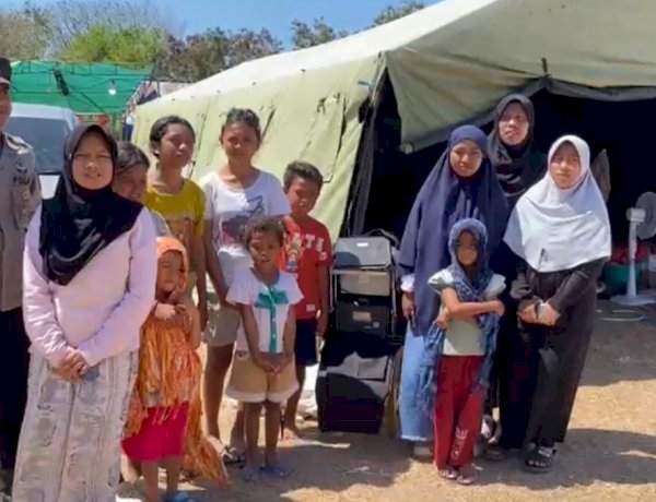 Wontech Portable Polri Jadi Jembatan Komunikasi, Pengungsi Barang Kolong Sampaikan Terima Kasih