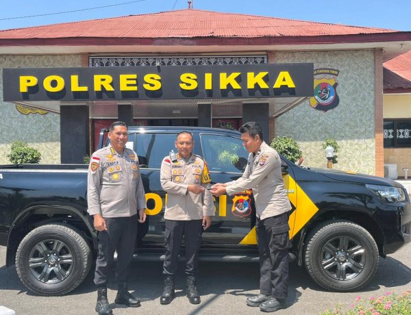 Kendaraan Dinas Polri Toyota Hilux Tiba di Polres Sikka, Siap Mendukung Operasional Kepolisian