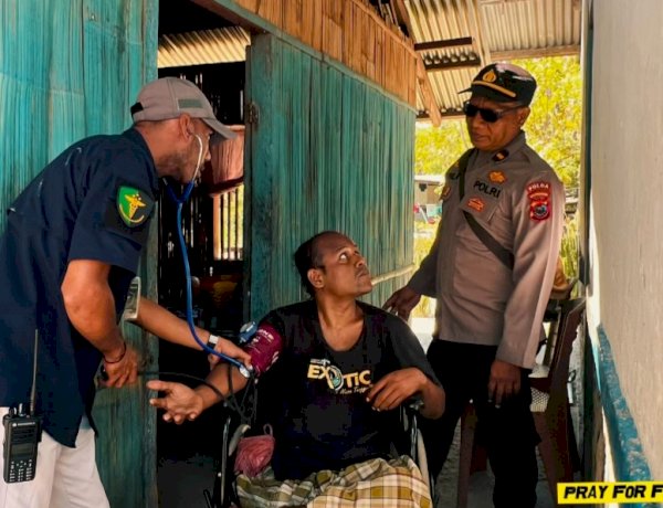 Sentuhan Kemanusiaan di Bekek: Biddokkes Polda NTT dan Polres Ngada Beri Pelayanan Kesehatan Bagi Pengungsi