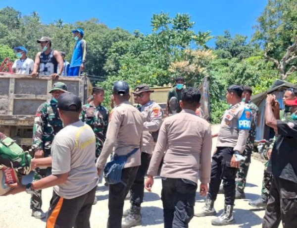 Bantuan Kemanusiaan Terus Bergerak, Warga Terdampak Gempa Palue Terima Logistik dari Kitabisa.com