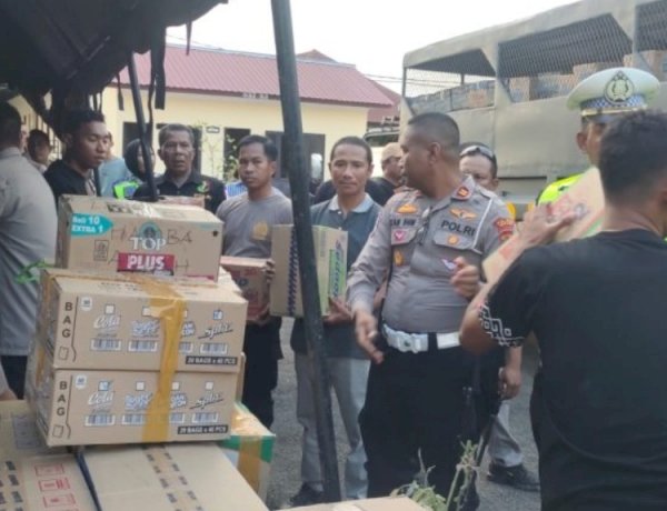 Dua Truk Bantuan Polres Kupang Melaju ke Flores, Bawa Harapan untuk Korban Bencana