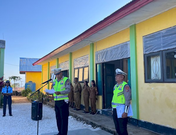 Tanamkan Tertib Berlalu Lintas dan Cegah Perundungan, Ditlantas Polda NTT Jadi Irup di SMKN 8 Kota Kupang