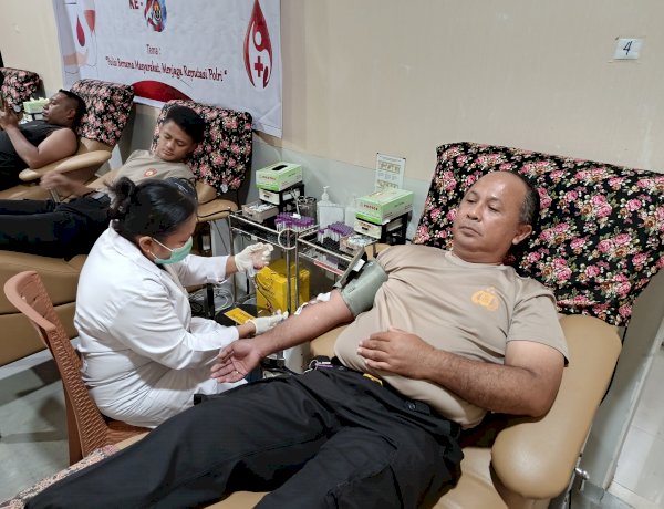 Polri Bersama Masyarakat, Humas Menjaga Reputasi Polri,  Bidhumas Polda NTT Gelar Donor Darah